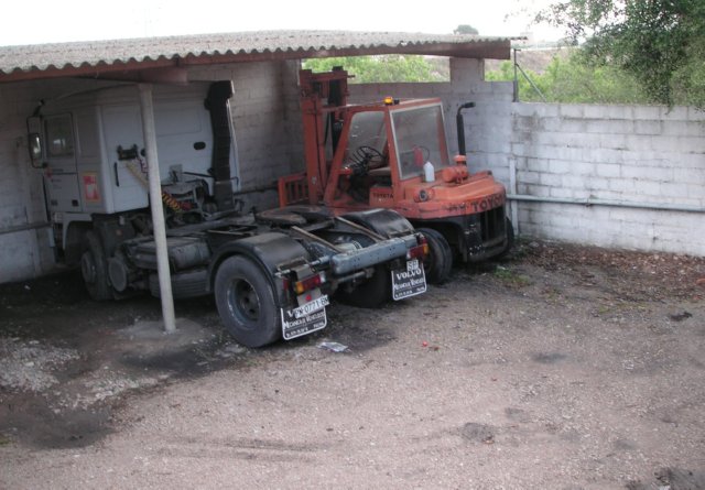 PARKING CUBIERTO  MERCANCIAS ESPECIALES CONVOY